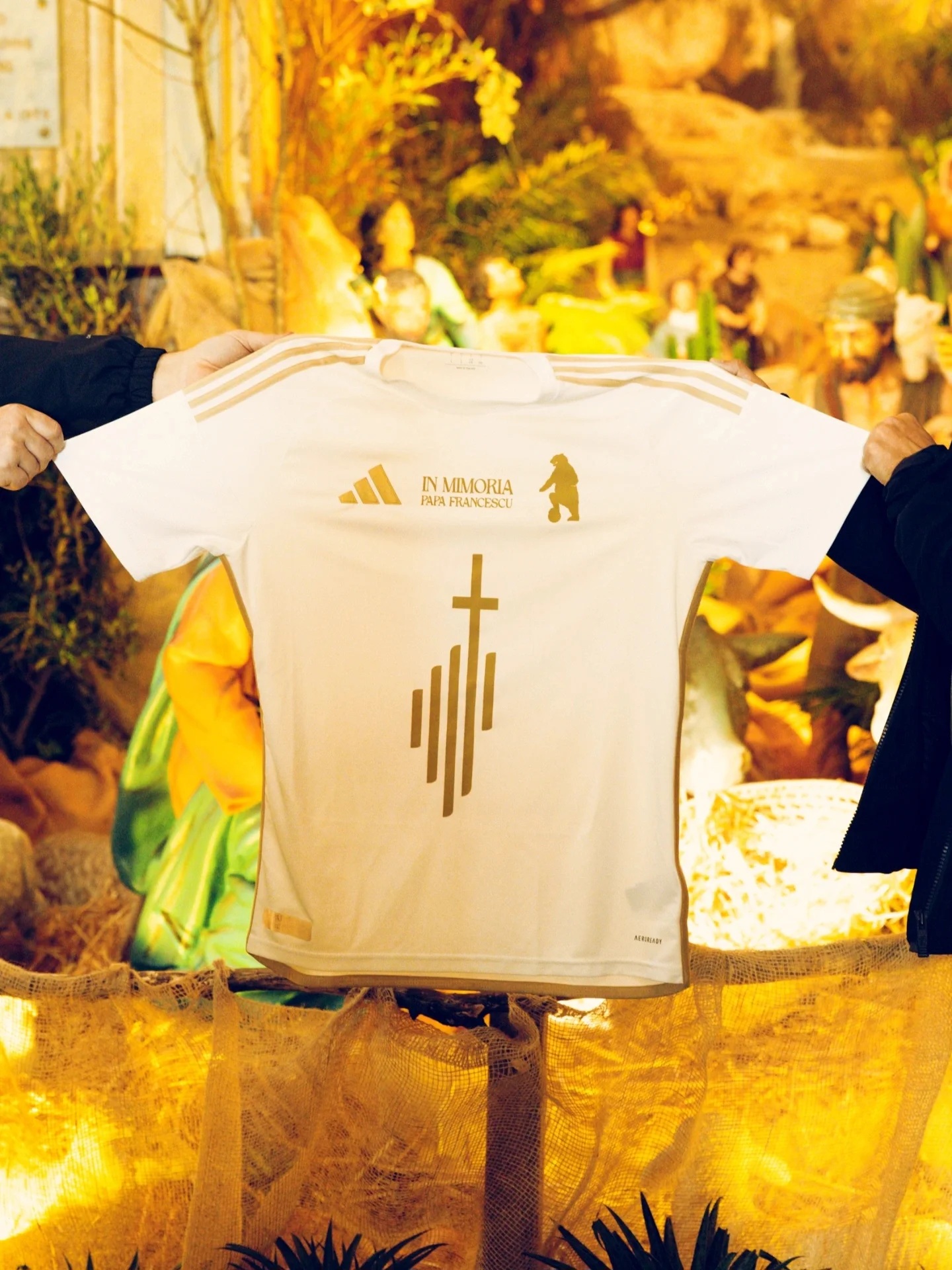 AC Ajaccio lança camisa em homenagem ao Papa Francisco