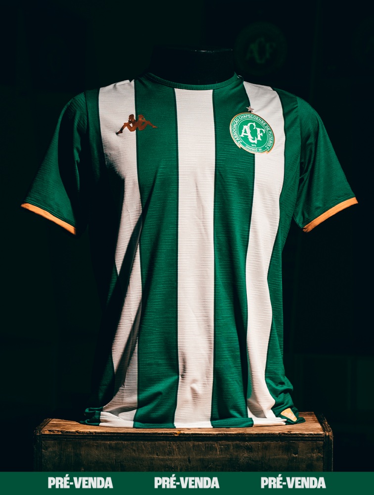 Camisa titular da Chapecoense 2026 traz homenagem ao Atlético Nacional