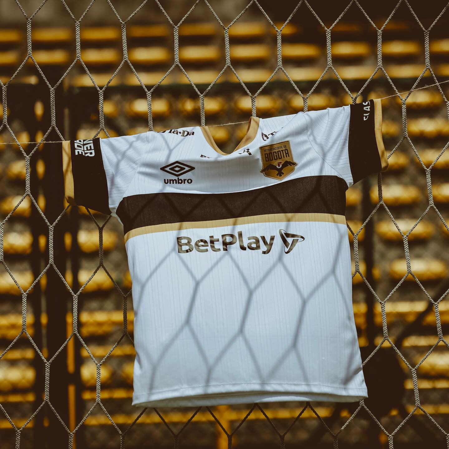 Camisa titular do Internacional de Bogotá 2026 Umbro