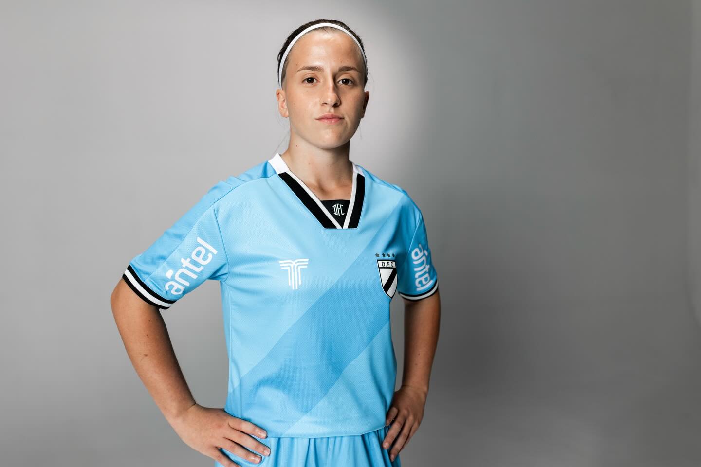 Camisas do Danubio FC 2026 são lançadas pela Tiffosi