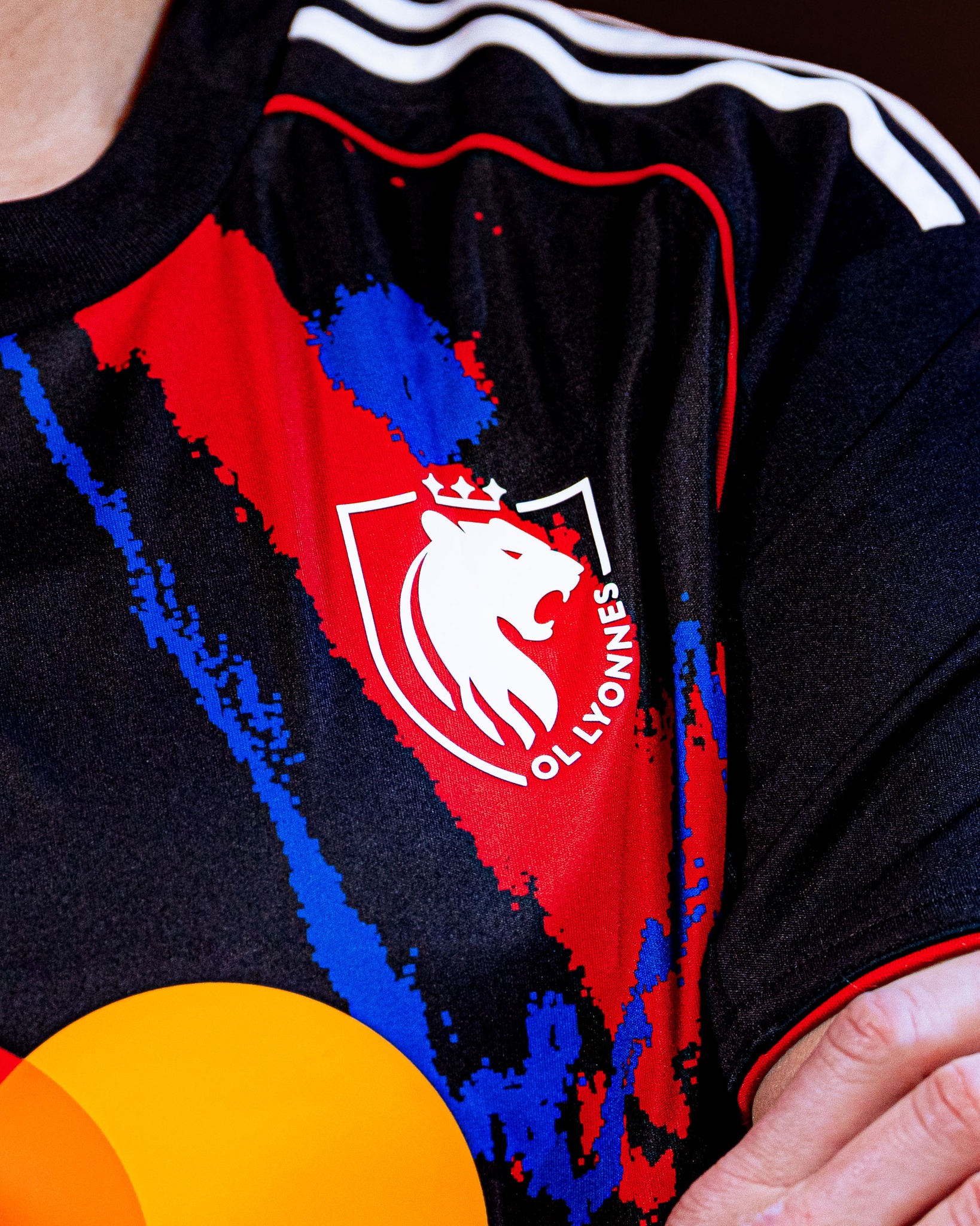 Camisa europeia do OL Lyonnais 2025-2026 adidas