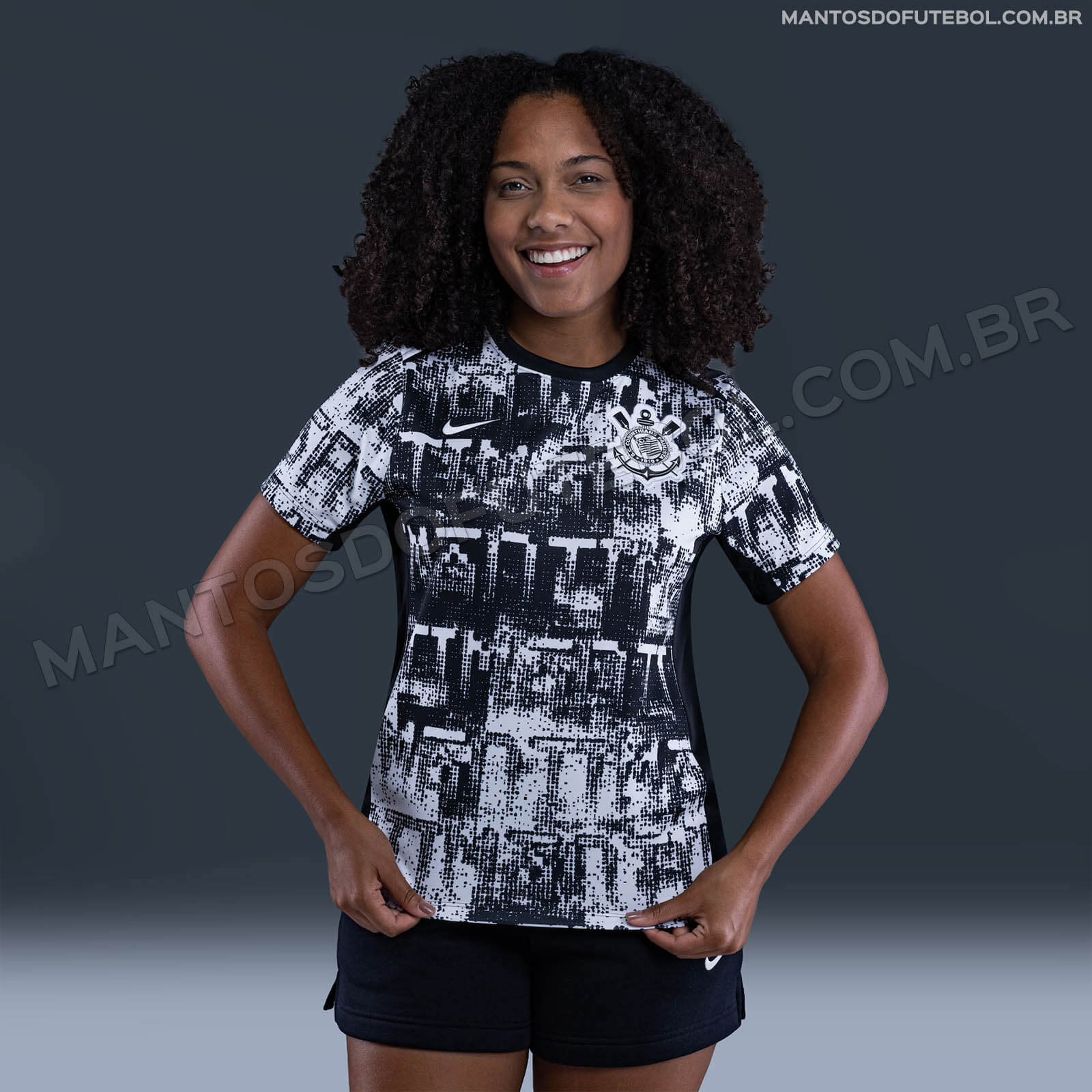 Camisa pré-jogo e coleção de treino do Corinthians 2026 Nike