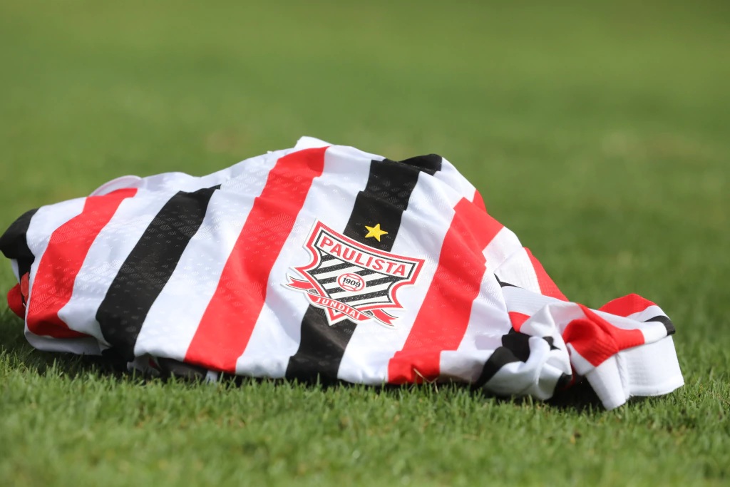 Junpe lança novas camisas do Paulista de Jundiaí para 2026