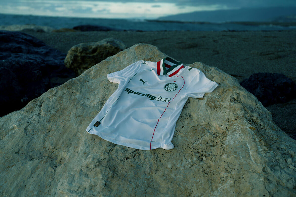 Camisa Palmeiras 2026 branca frente com listras italianas