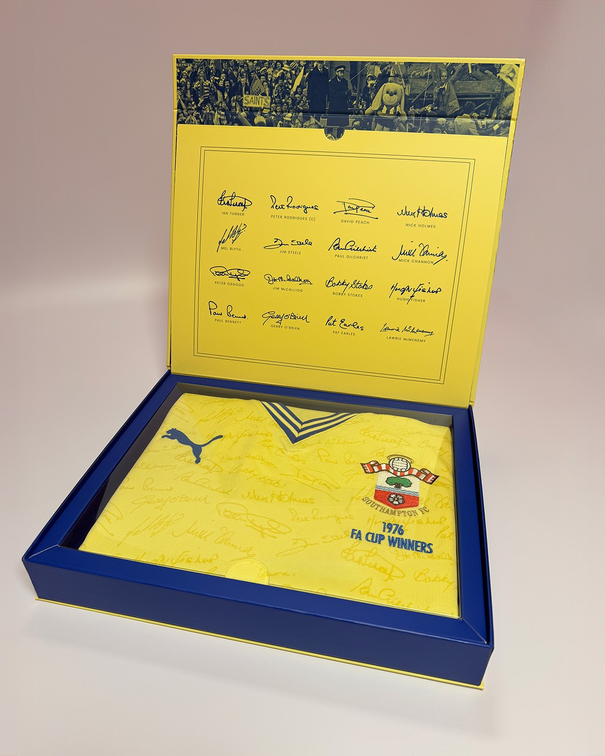 Southampton lança camisa em homenagem à FA Cup 1976