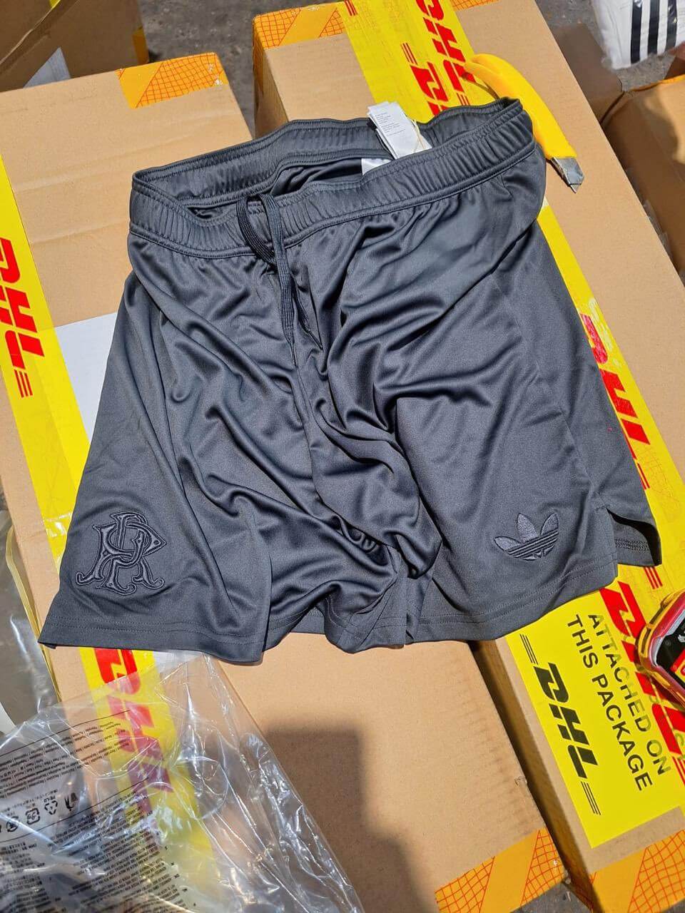 Camisa dos 125 anos do River Plate 2026 Adidas