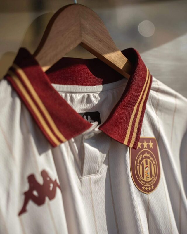 Quarta camisa do Espérance Tunis 2026 Kappa