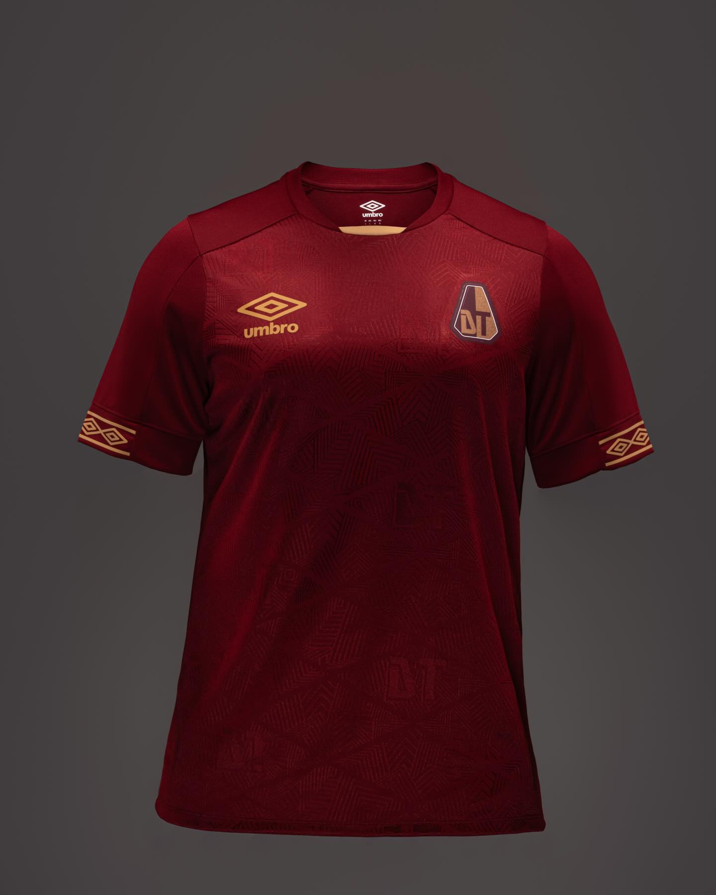 Camisas do Deportes Tolima 2026 são reveladas pela Umbro