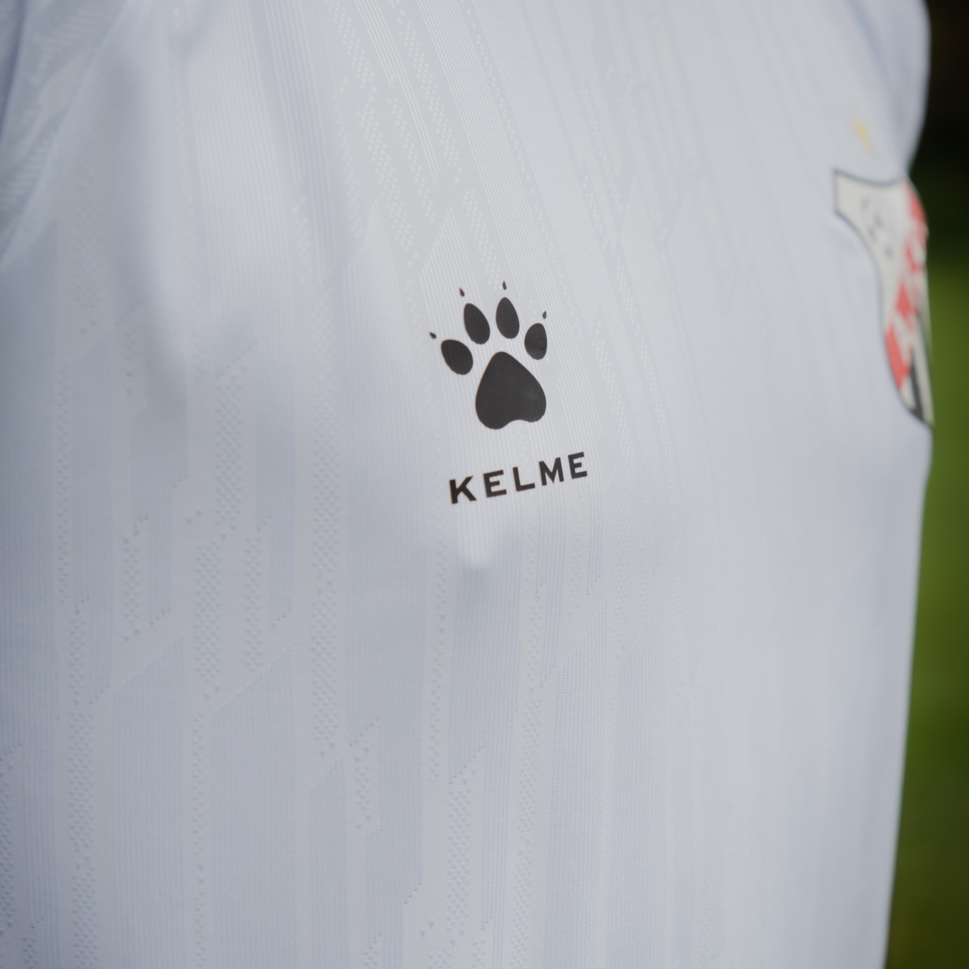 Kelme lança novas camisas do Anápolis FC para 2026