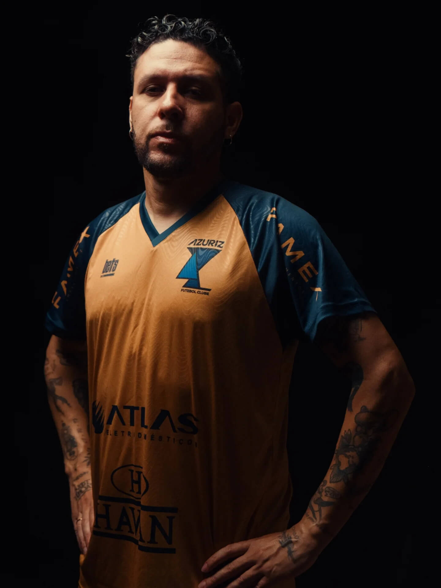 Azuriz apresenta novas camisas para a temporada 2026