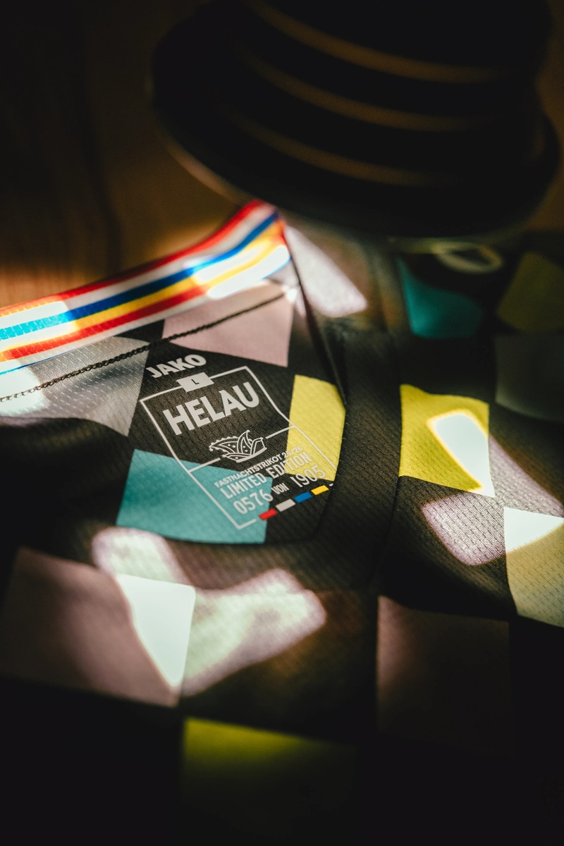 Camisa Carnavalesca do Mainz 05 para 2026 é lançada pela JAKO