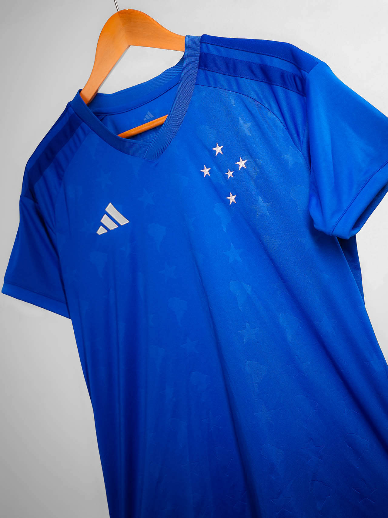Camisa titular do Cruzeiro 2026 adidas