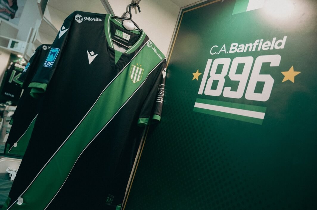 Camisas do Banfield 2026 Macron Away