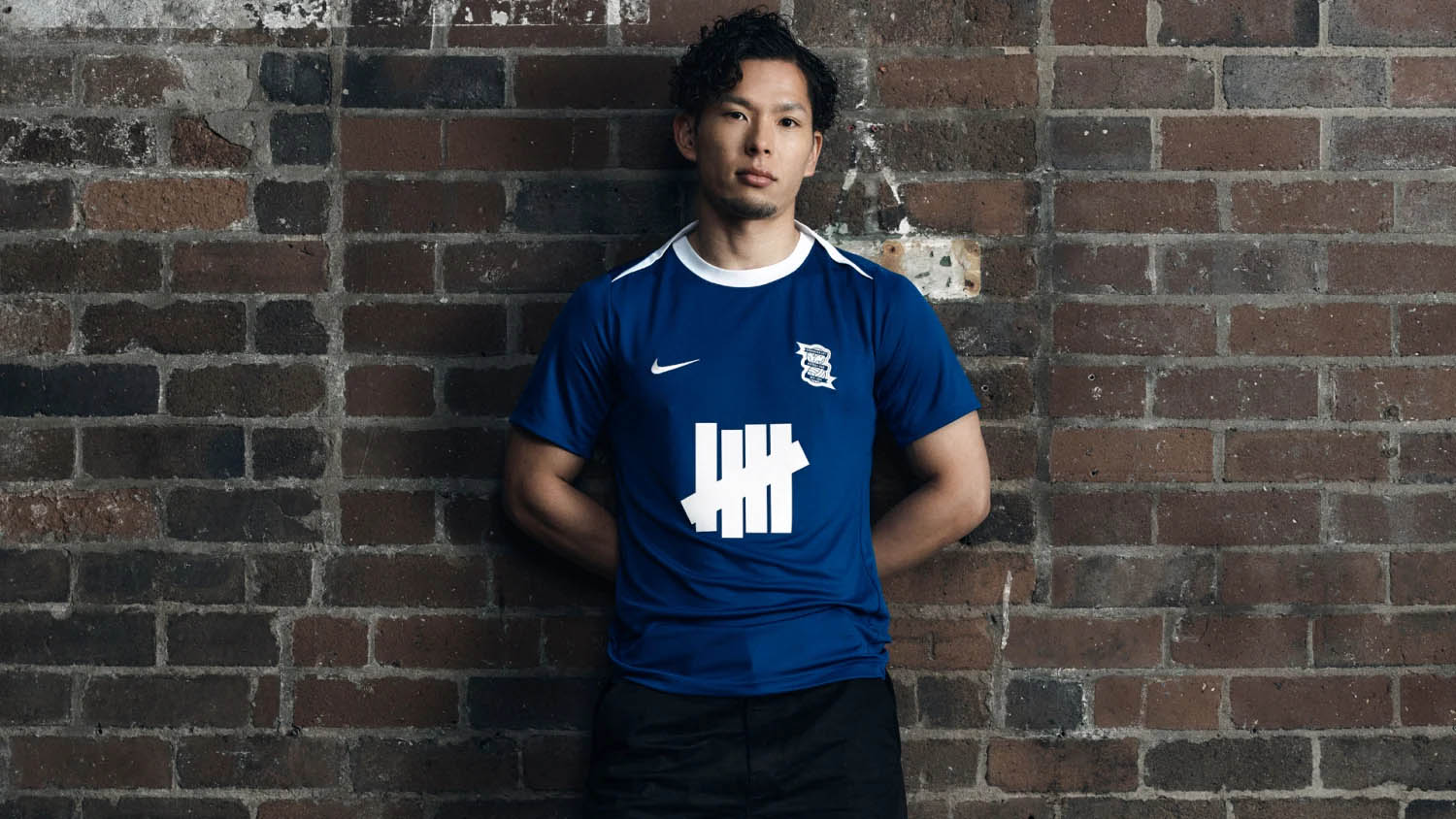 Birmingham City relança camisa Pinguim celebrando seus 150 anos