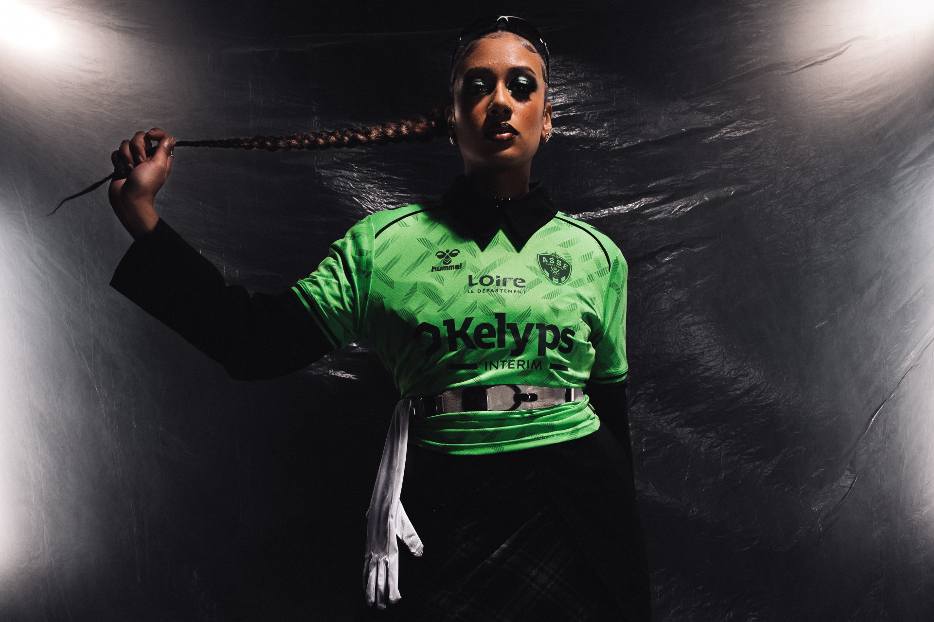 Saint-Étienne e Hummel lançam quarta camisa 2025-2026