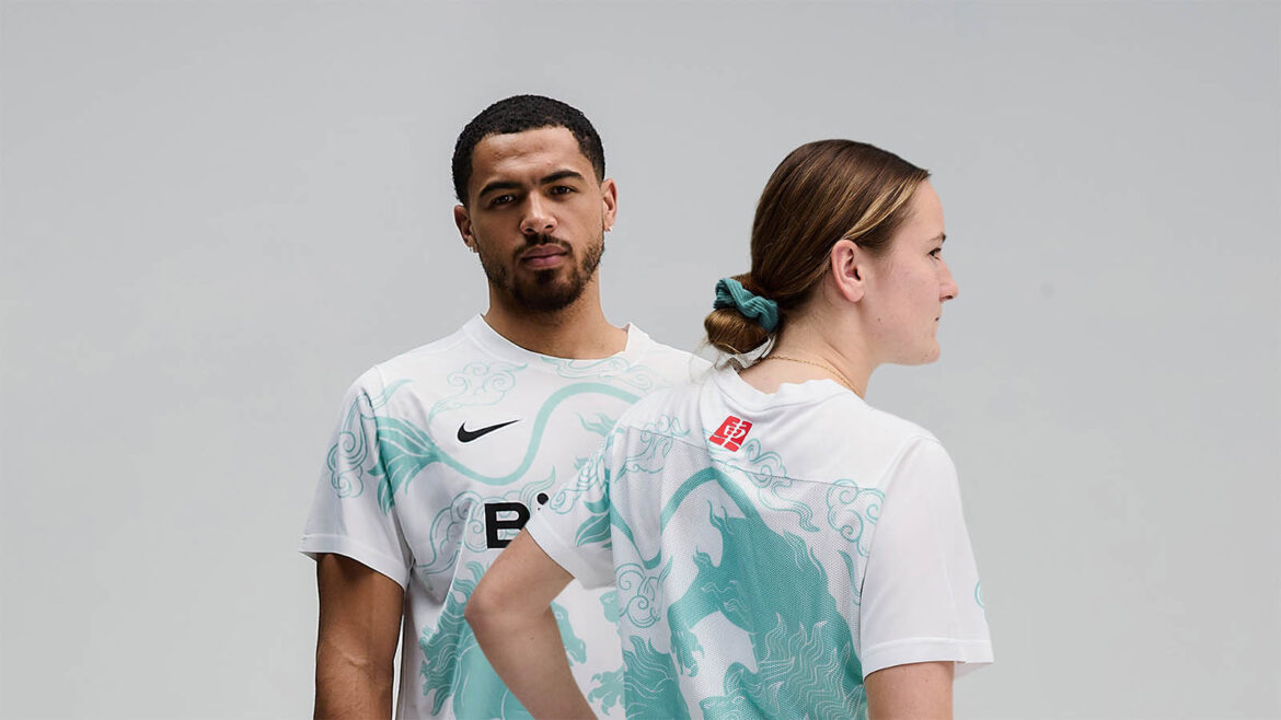 Camisa pré-jogo do Chelsea Ano do Cavalo 2026 Nike