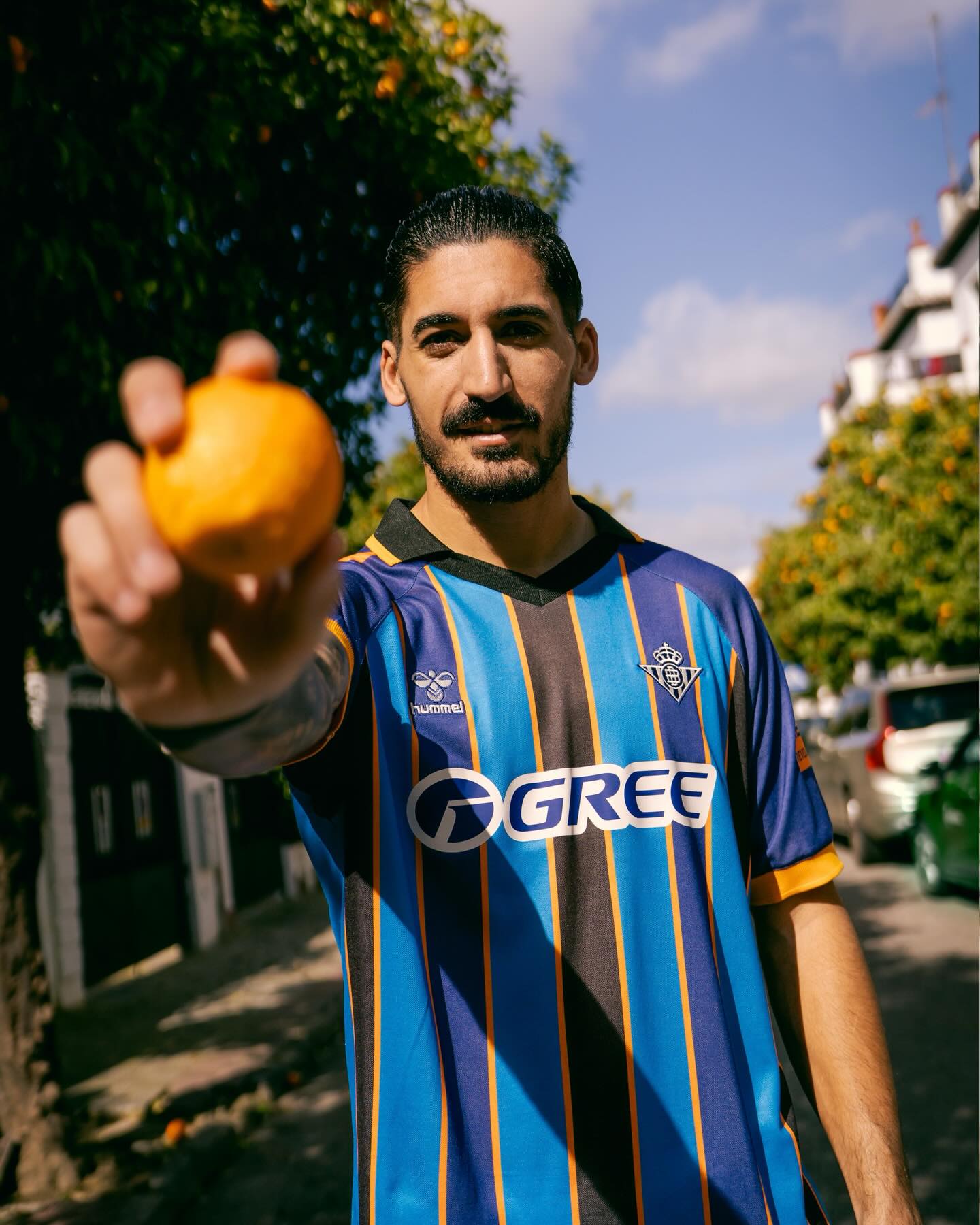 Real Betis lança camisa feita de cascas de laranja