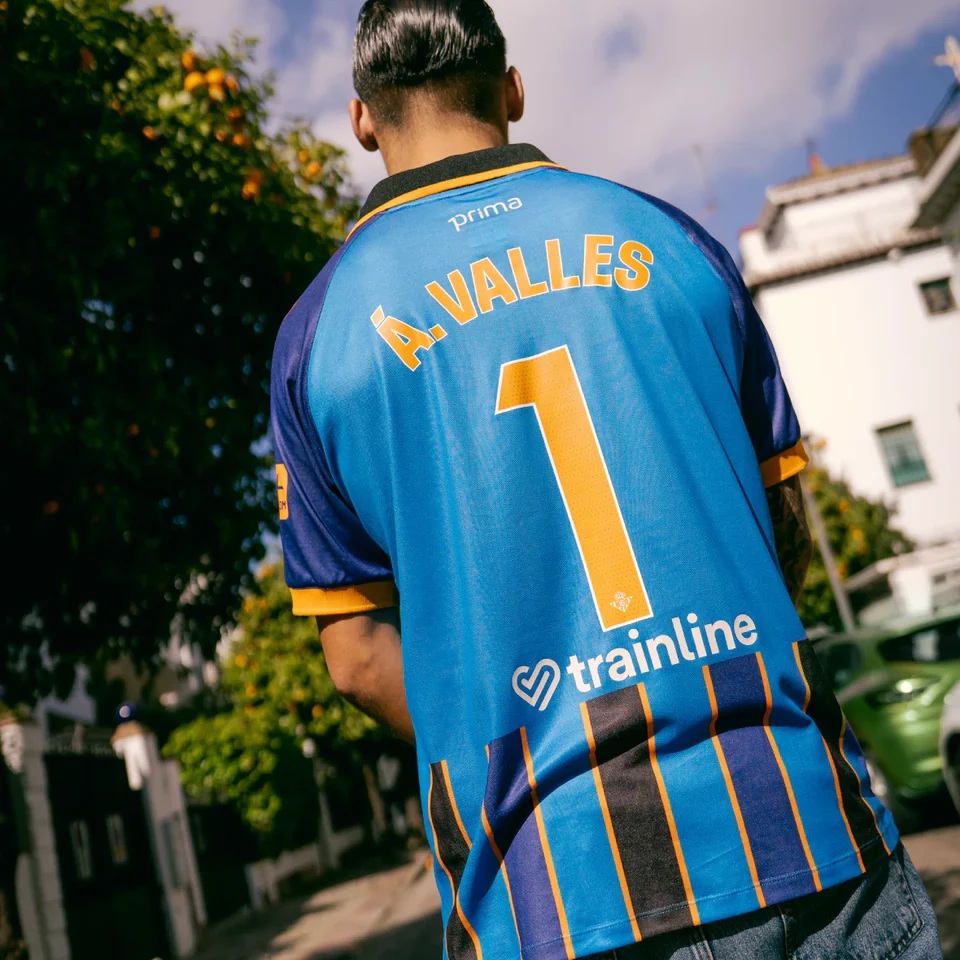 Real Betis lança camisa feita de cascas de laranja