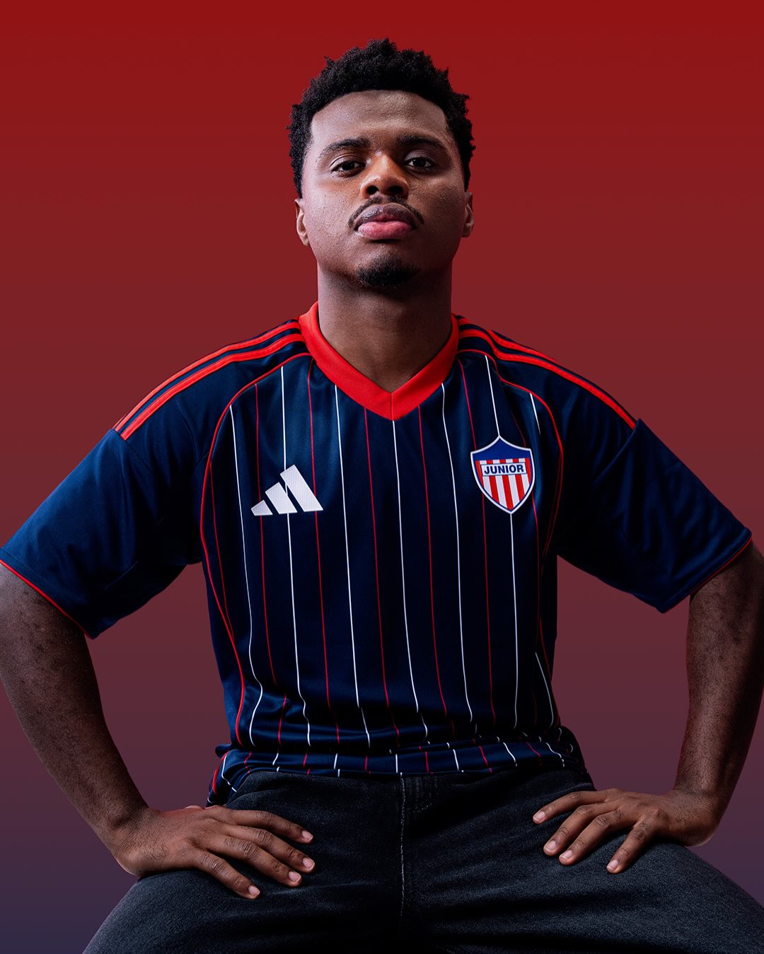 Junior Barranquilla lança nova camisa reserva 2026 com adidas