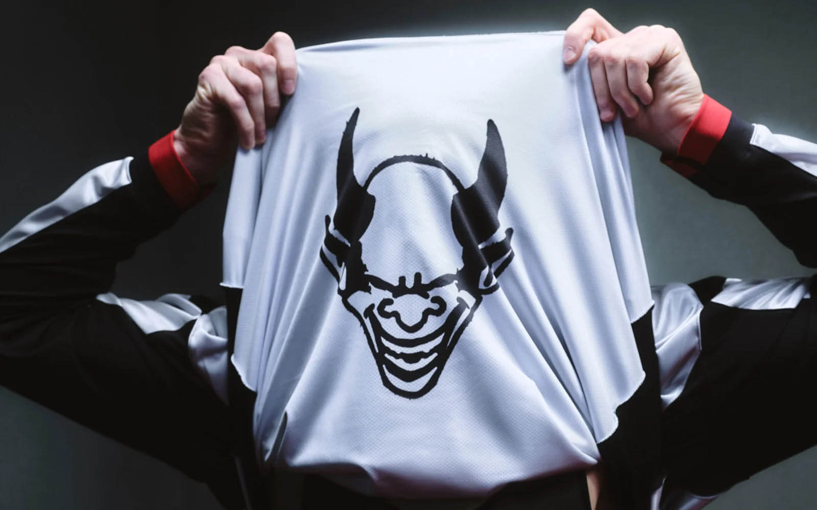 Quarta camisa do Milan 2026 PUMA Slam Jam