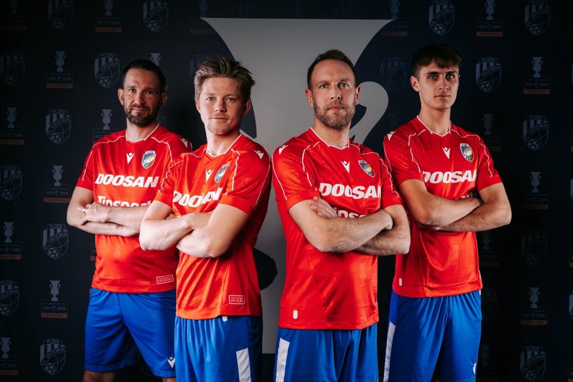 camisa especial viktoria plzen 2026 macron