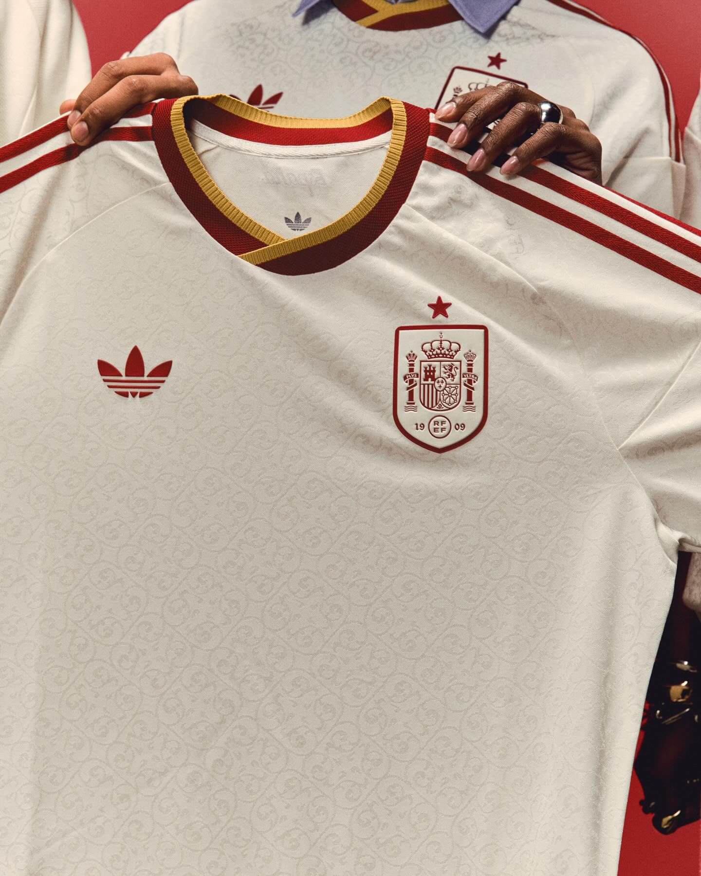 camisa reserva espanha 2026 adidas