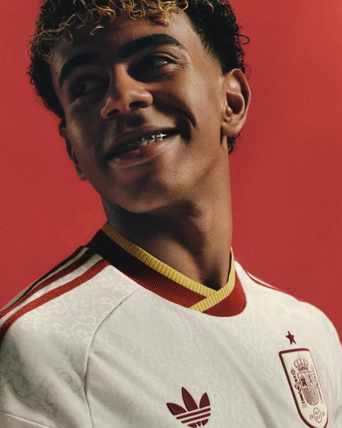 camisa reserva espanha 2026 adidas