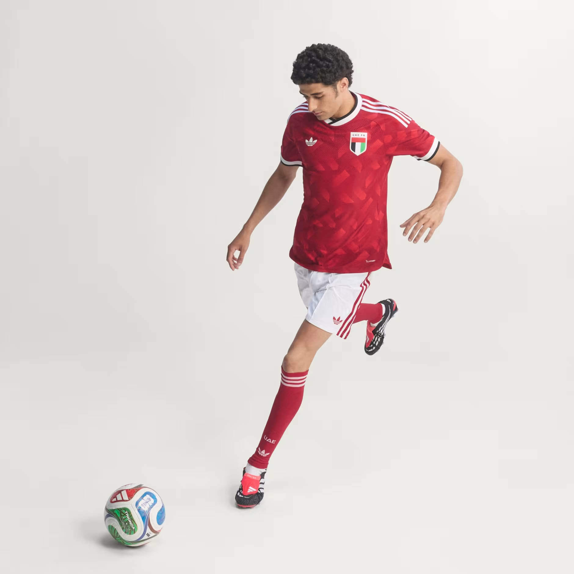 Camisa reserva do Emirados Árabes Unidos 2026-2027 adidas