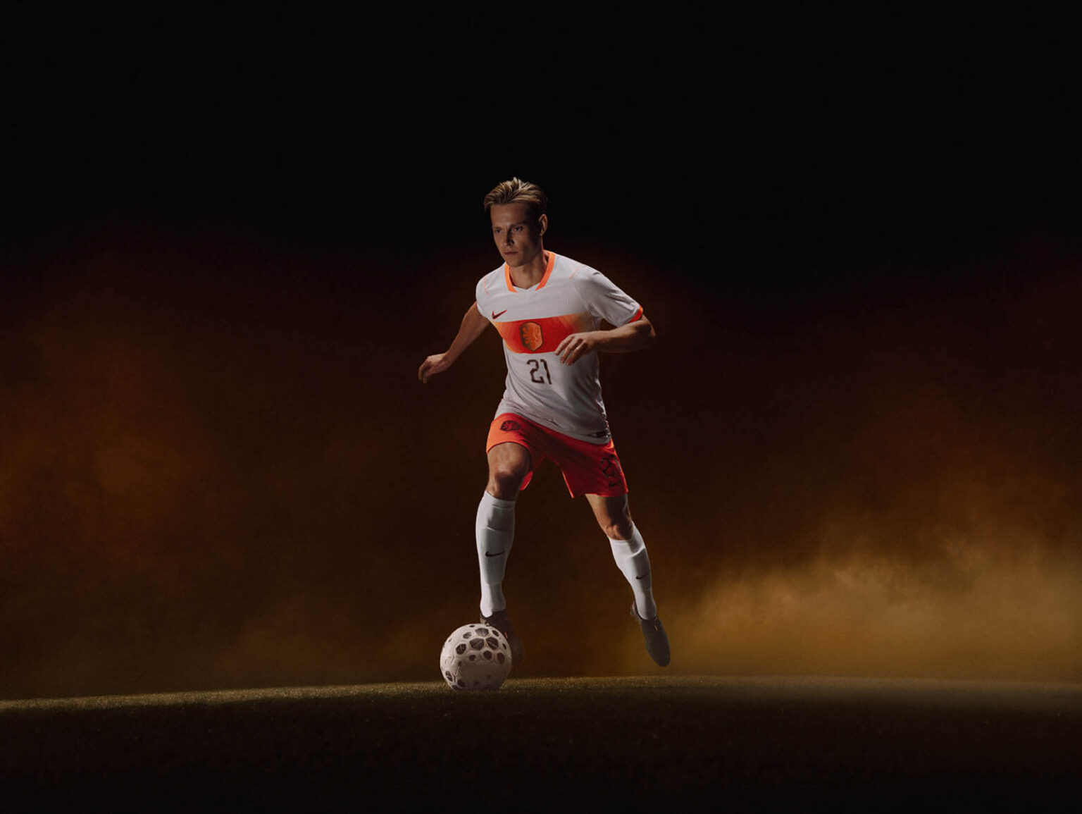 camisa holanda 2026 branca nike away frente faixa laranja escudo knvb le&atilde;o camisa sele&ccedil;&atilde;o holandesa copa do mundo 2026
