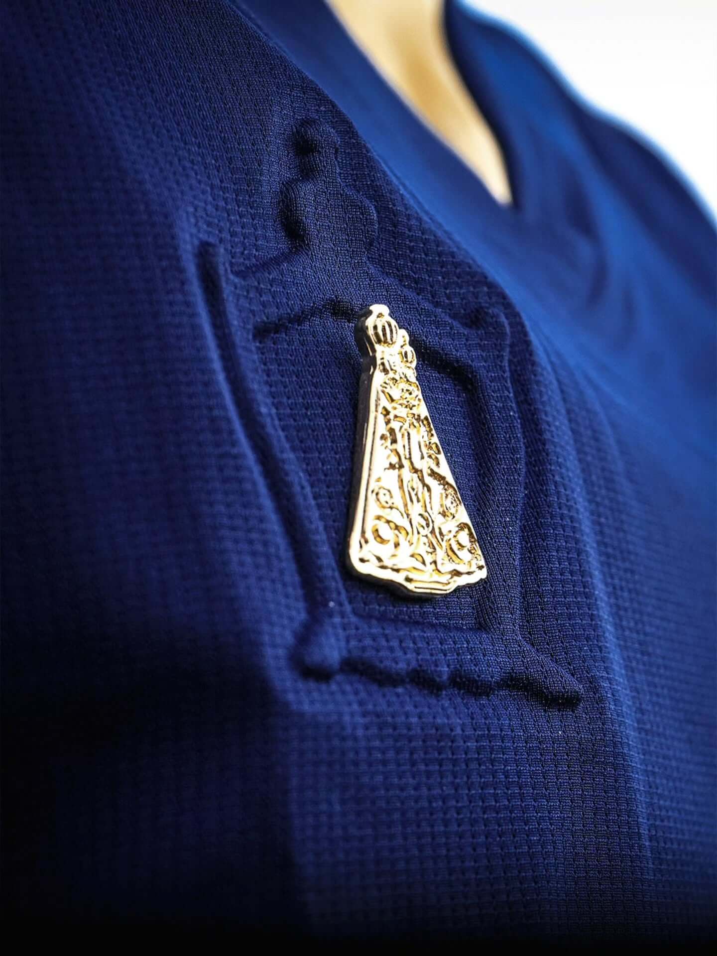 Clube do Remo lança camisas especiais em homenagem a Nossa Senhora de Nazaré