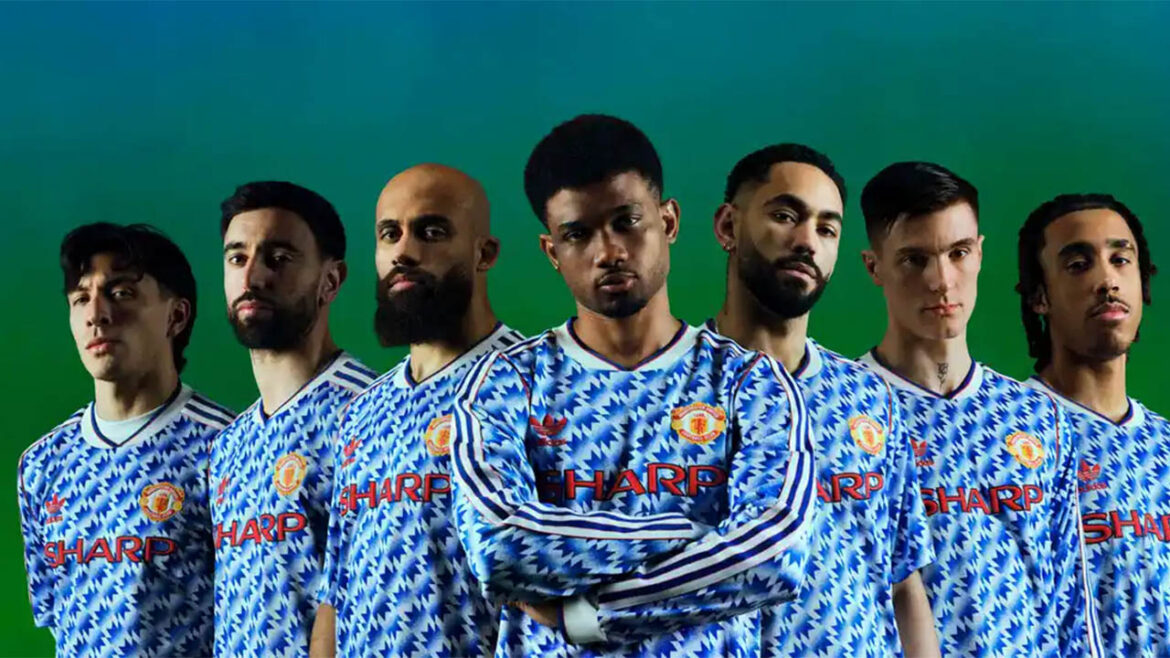 Manchester United adidas Bringback 90-92