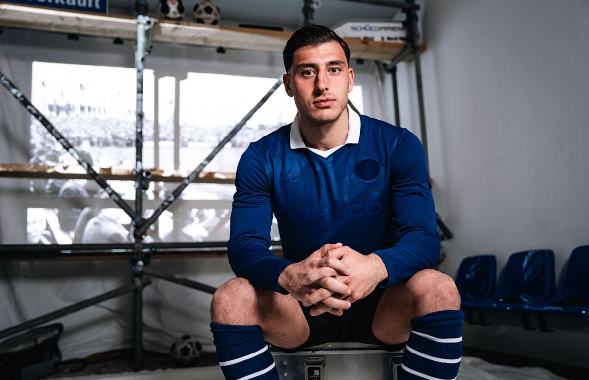 camisa 100 anos estádio arminia bielefeld 2026 umbro