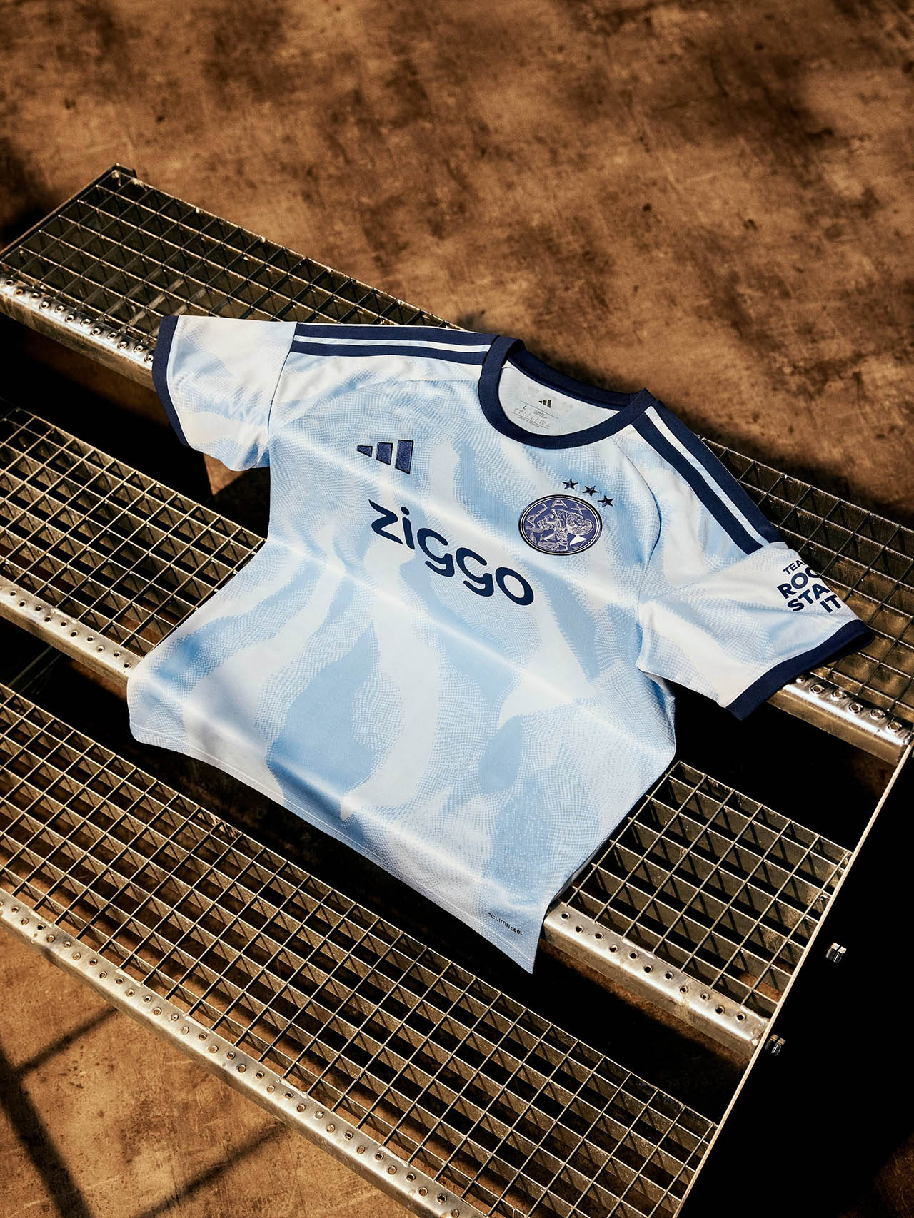 Terceira camisa do Ajax 2026-2027 adidas