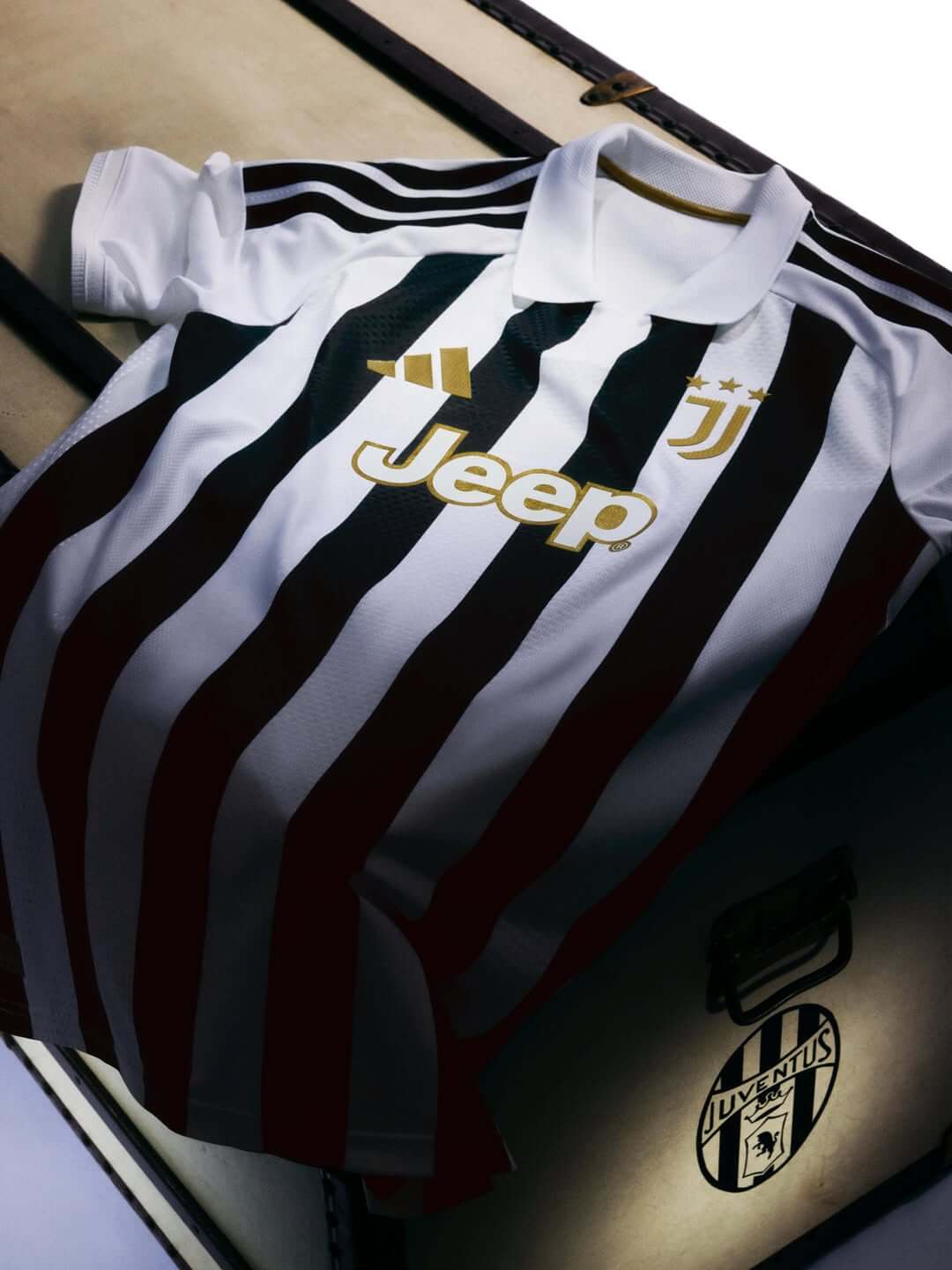 Camisa titular da Juventus 2026-2027 adidas