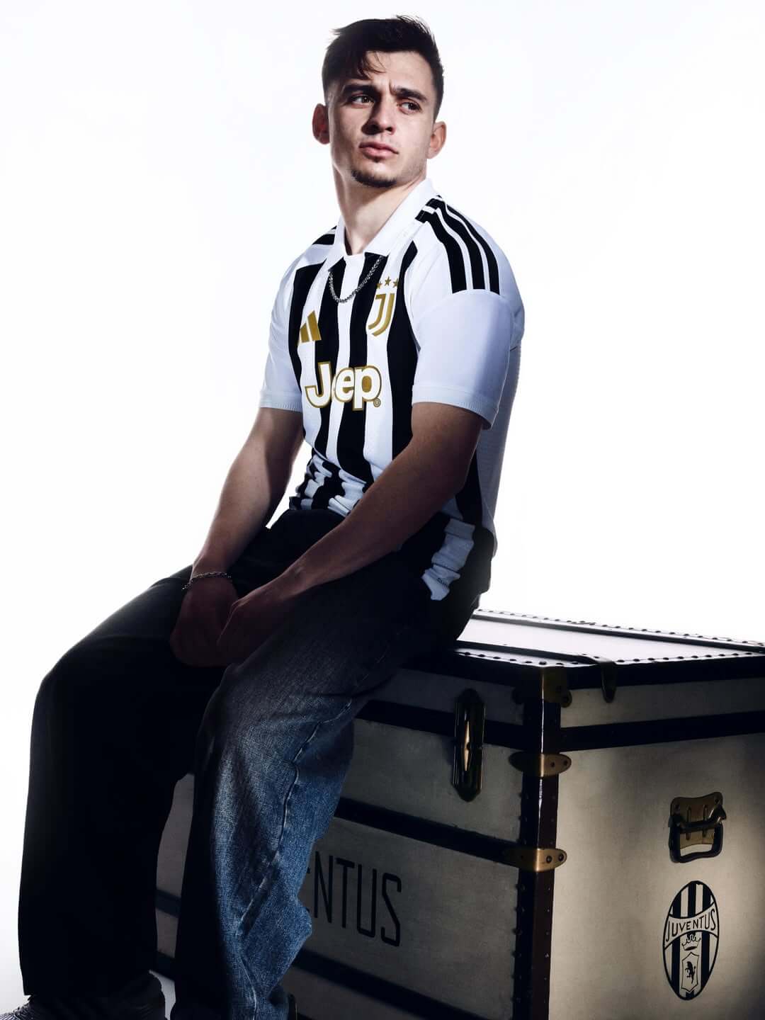 Camisa titular da Juventus 2026-2027 adidas