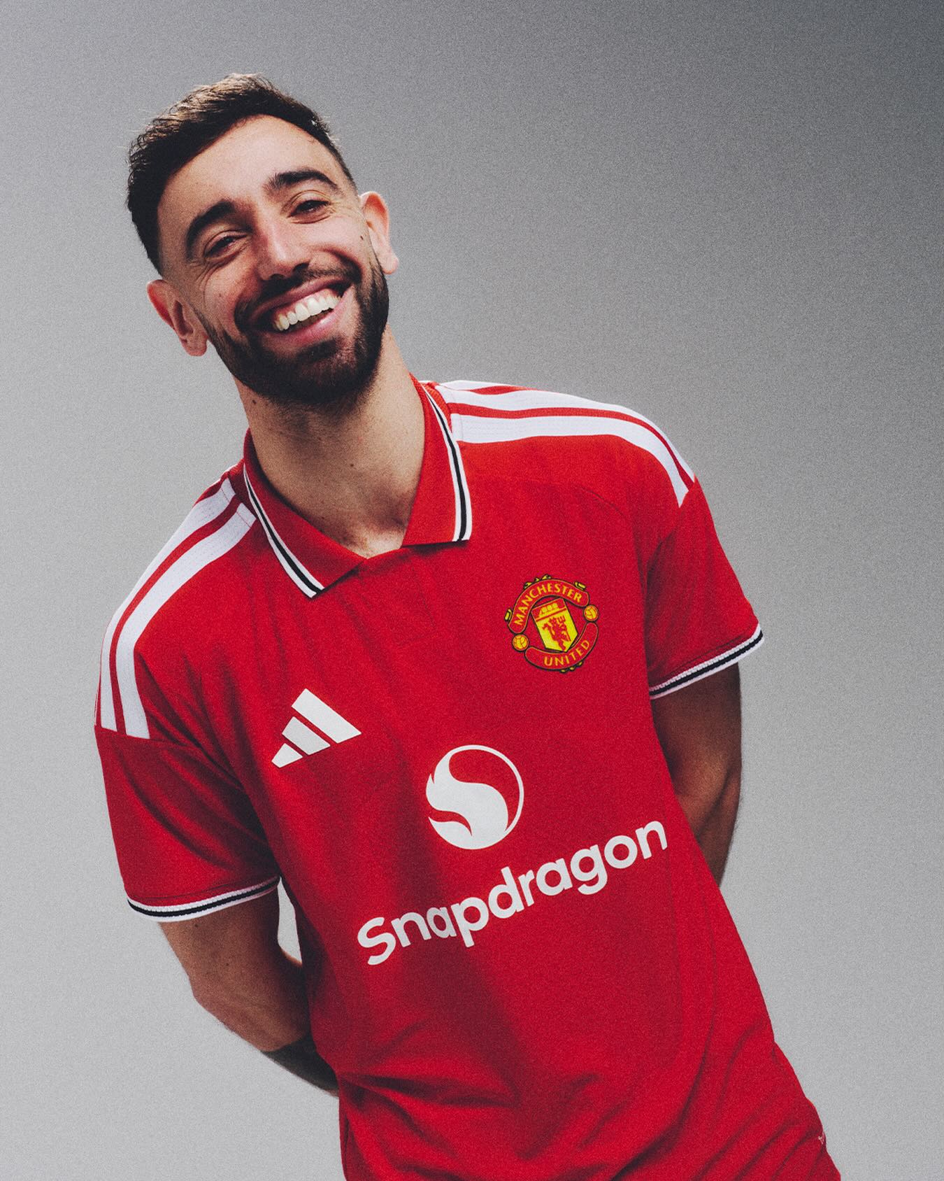 Camisa titular do Manchester United 2026-2027 adidas