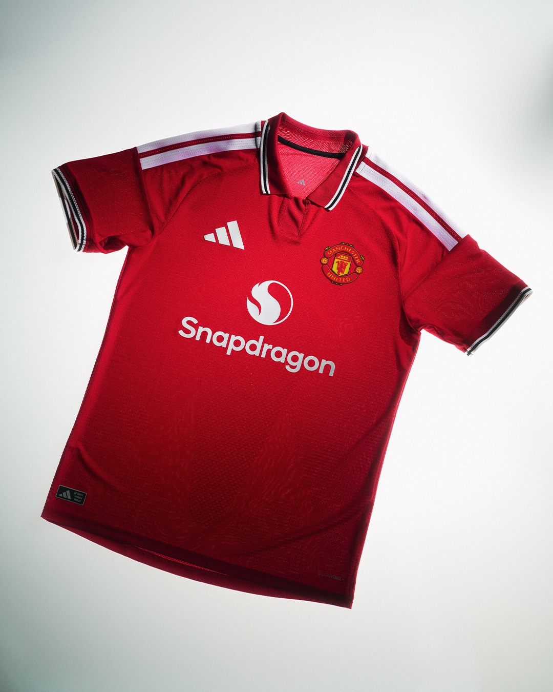 Camisa titular do Manchester United 2026-2027 adidas