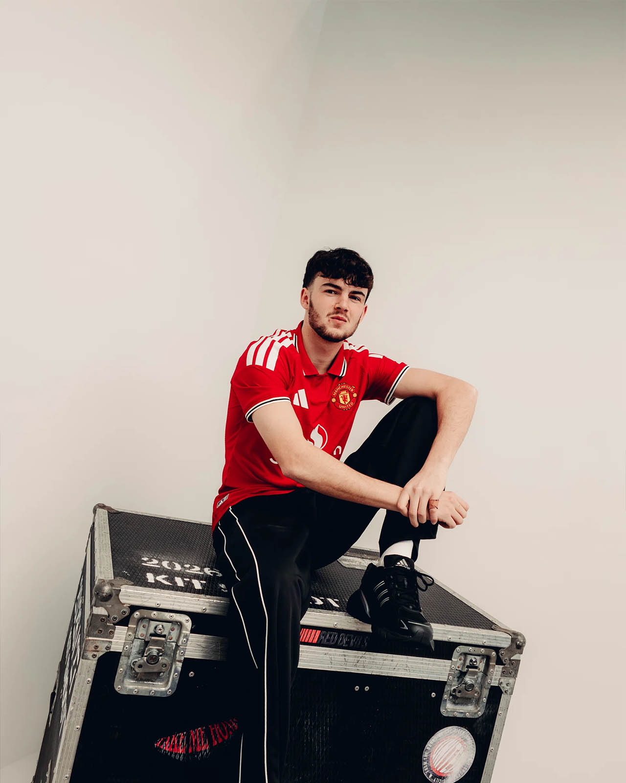 Camisa titular do Manchester United 2026-2027 adidas