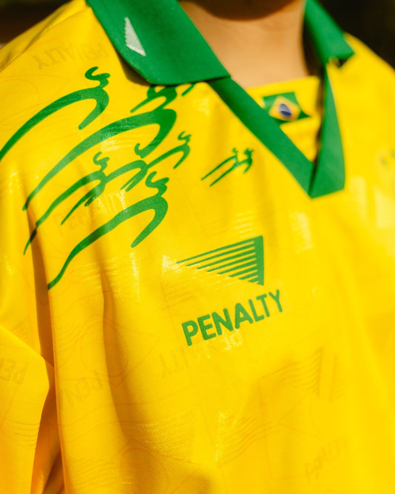 Penalty lança camisa inspirada na Seleção Brasileira de Futsal de 1996