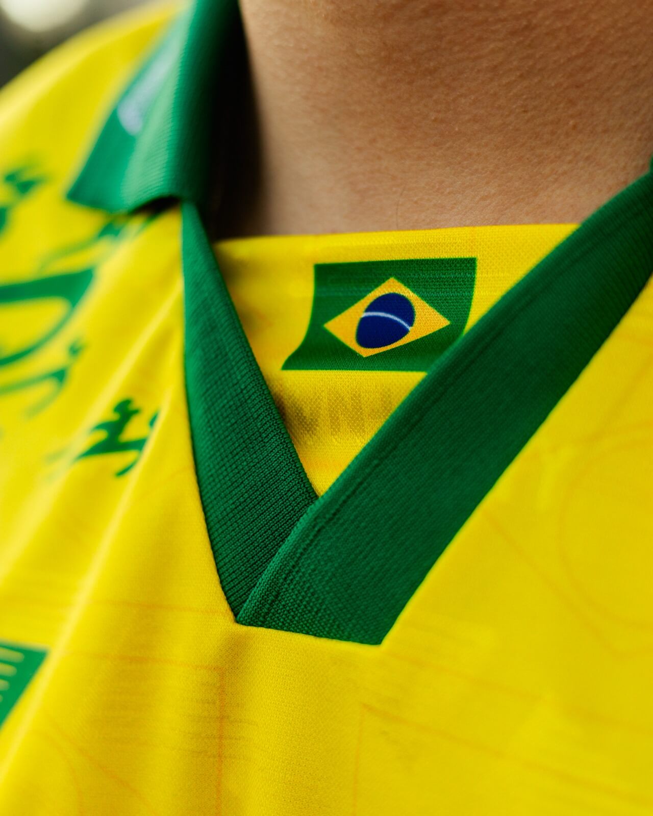 Penalty lança camisa inspirada na Seleção Brasileira de Futsal de 1996