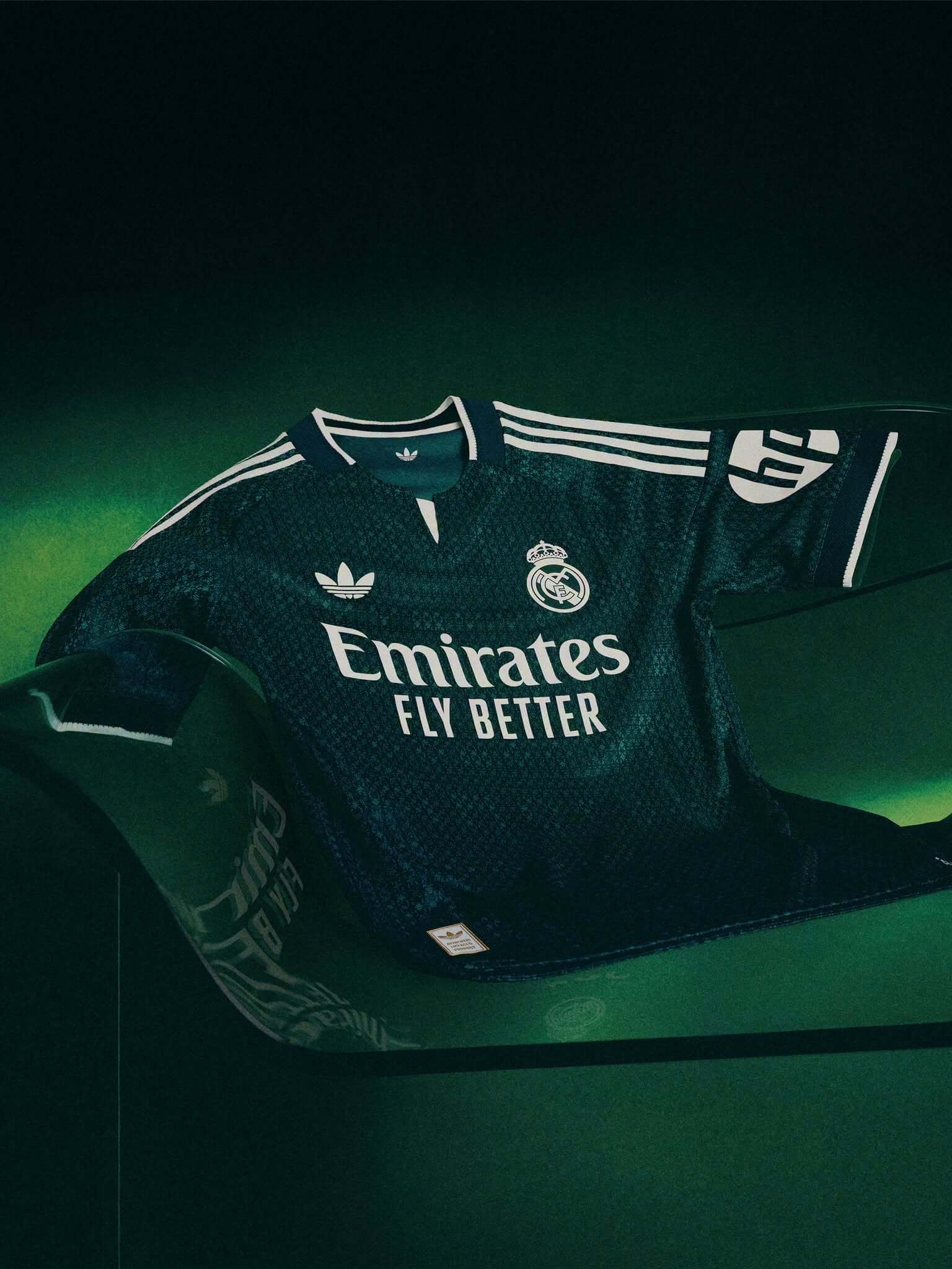 Camisa reserva do Real Madrid 2026-2027 adidas