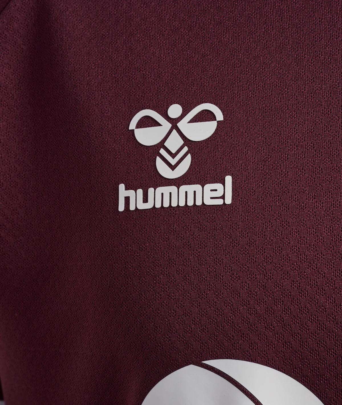 camisa titular hearts 2026-2027 hummel