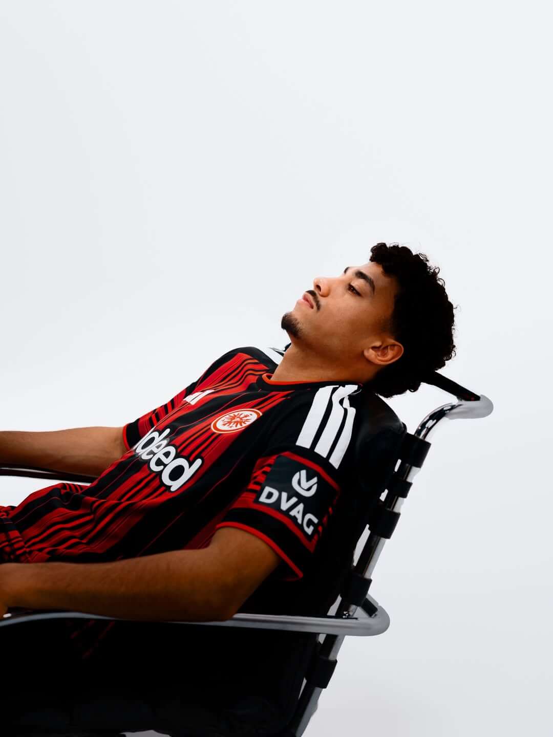 Camisa titular do Eintracht Frankfurt 2026-2027 adidas 