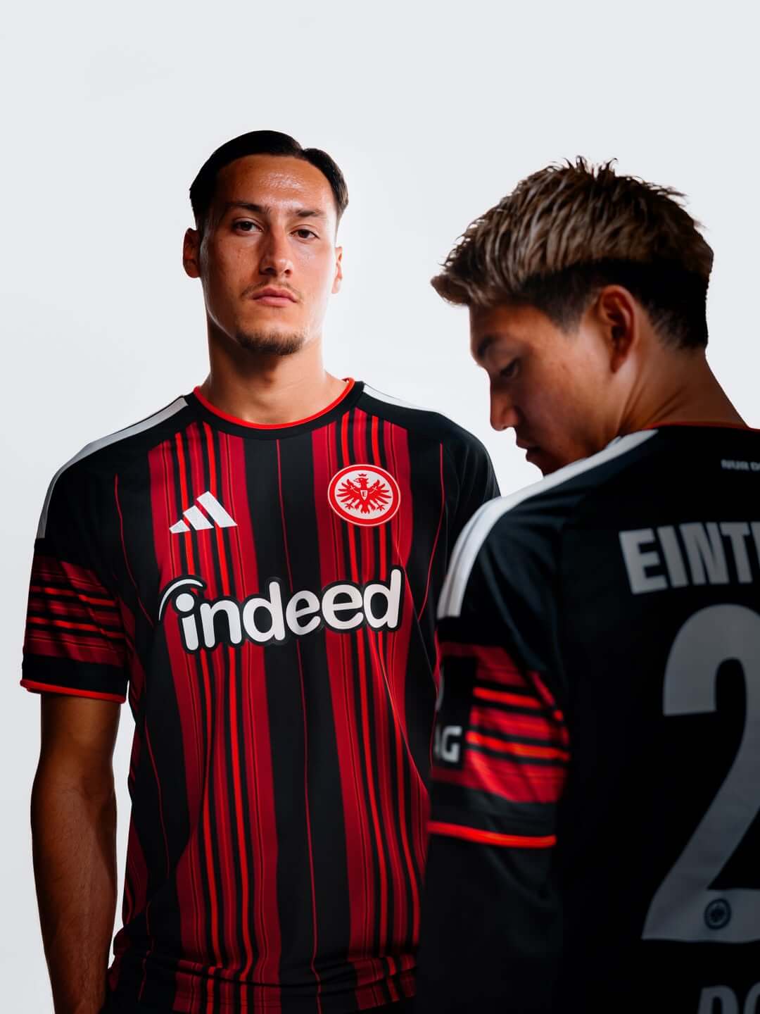 Camisa titular do Eintracht Frankfurt 2026-2027 adidas 