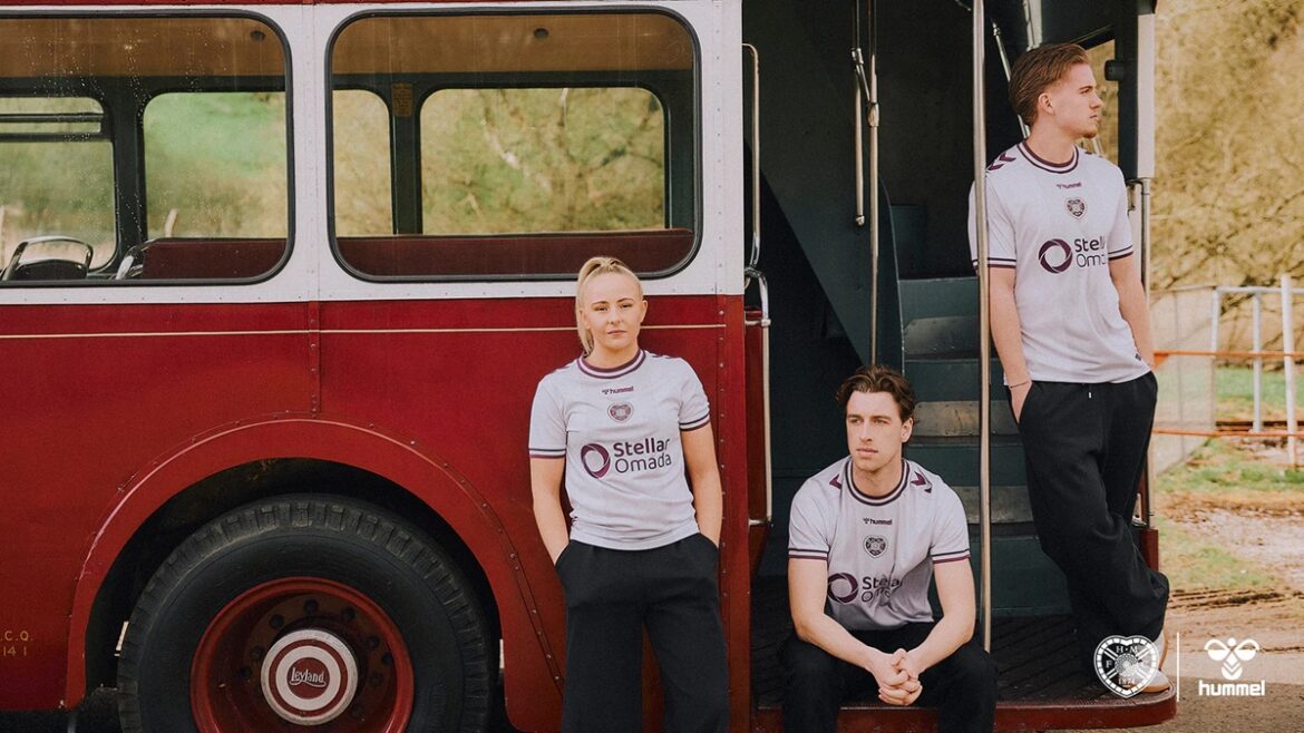 Camisa reserva do Hearts 2026-2027 Hummel