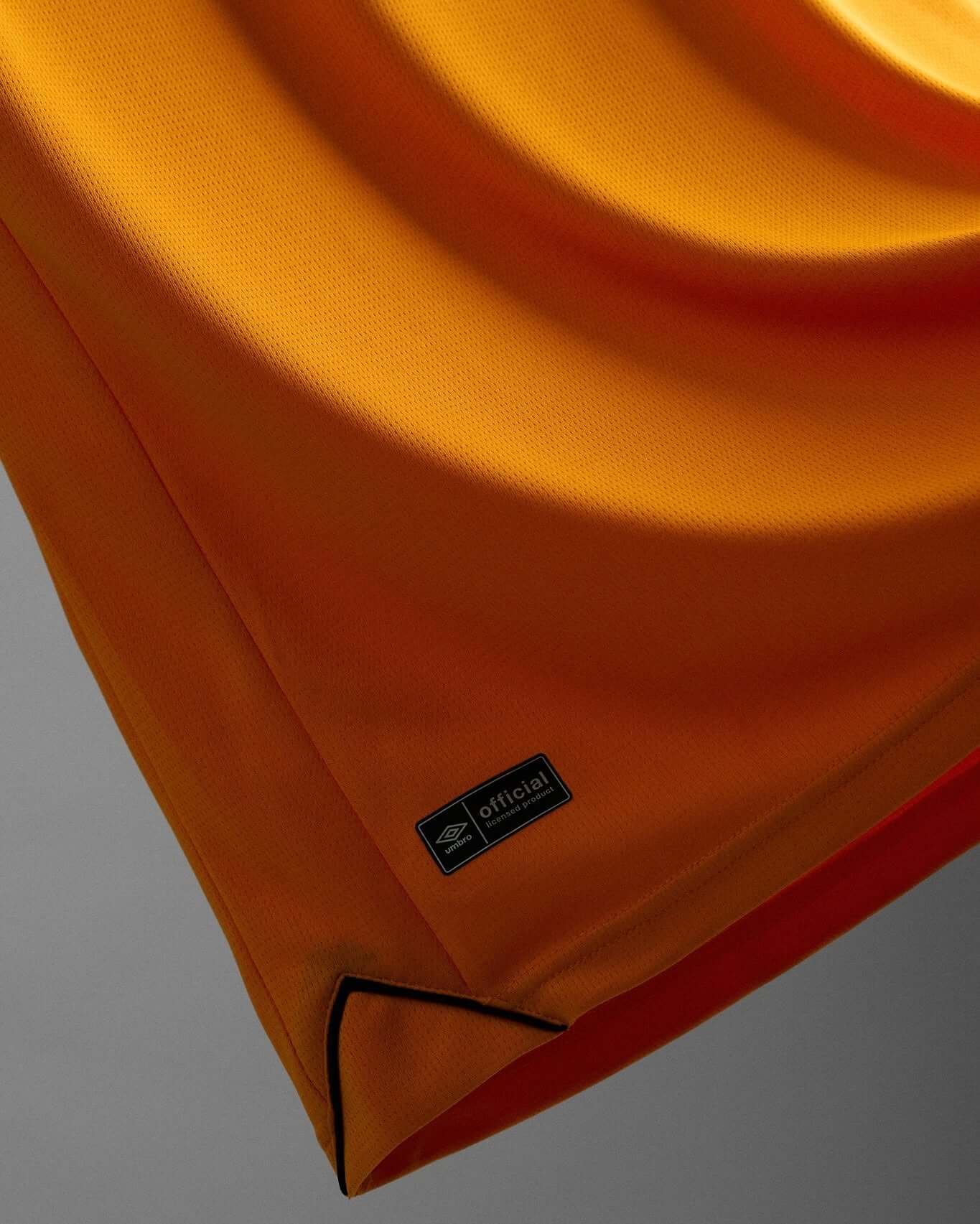 Camisa titular do Cambridge United 2026-2027 Umbro