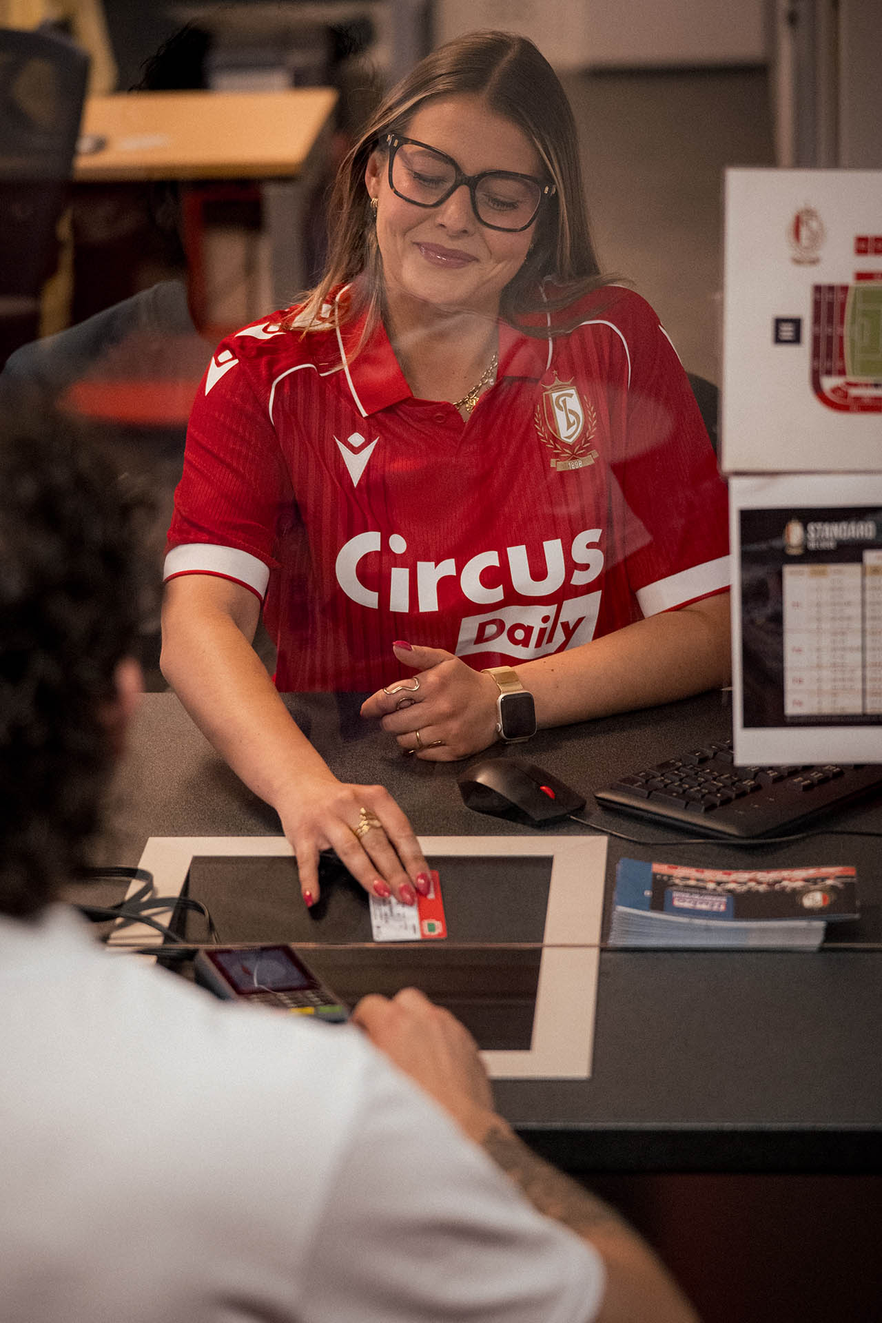 Camisa titular do Standard Liège 2026-2027 Macron