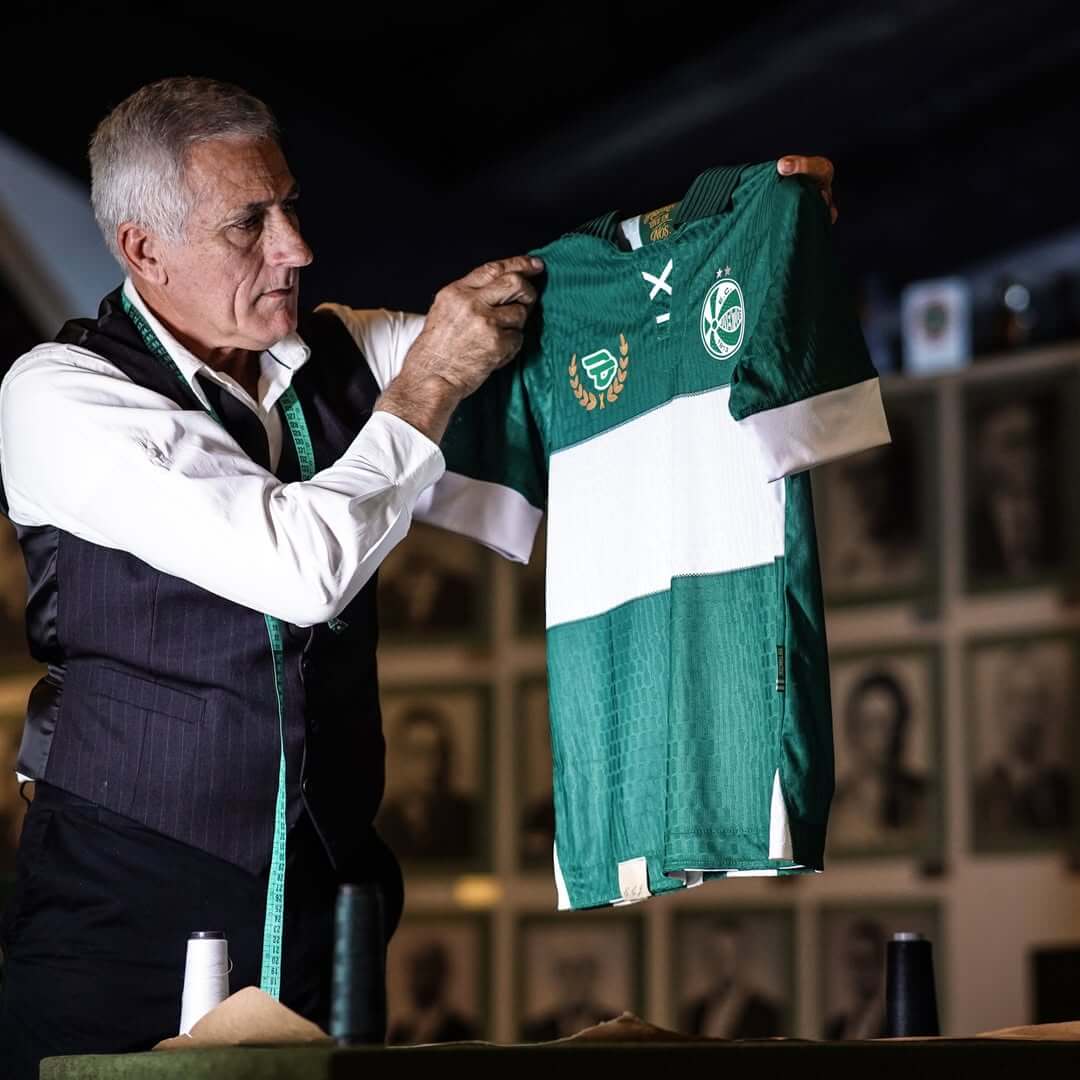 Compre aqui na adidas

Compre aqui na Netshoes

Compre aqui na FutFanatics

Terceira camisa do EC Juventude 2026-2027 19Treze