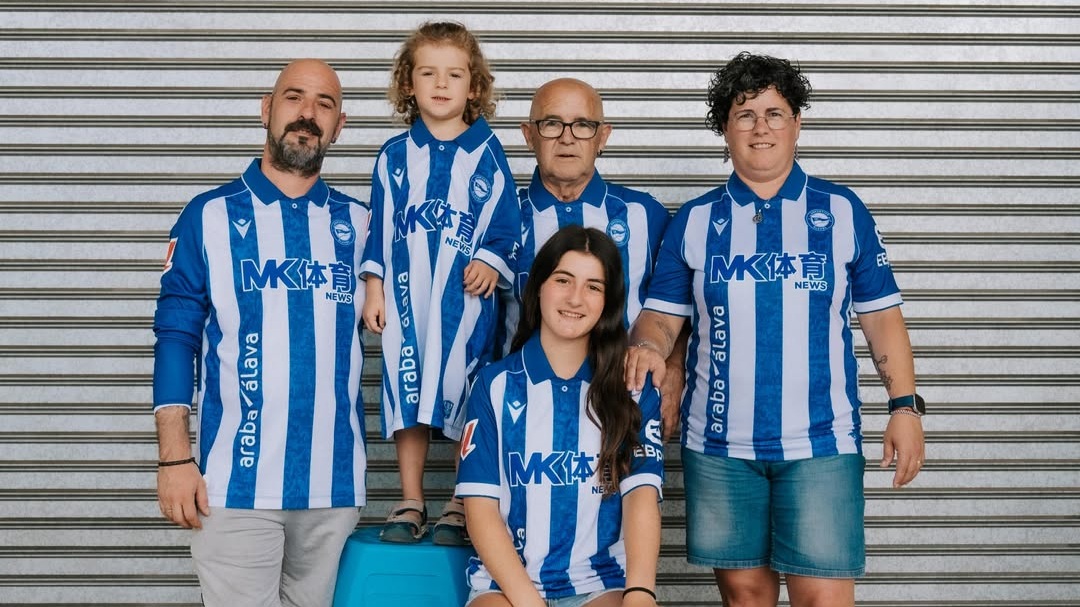 camisa titular alaves 2026-2027 macron