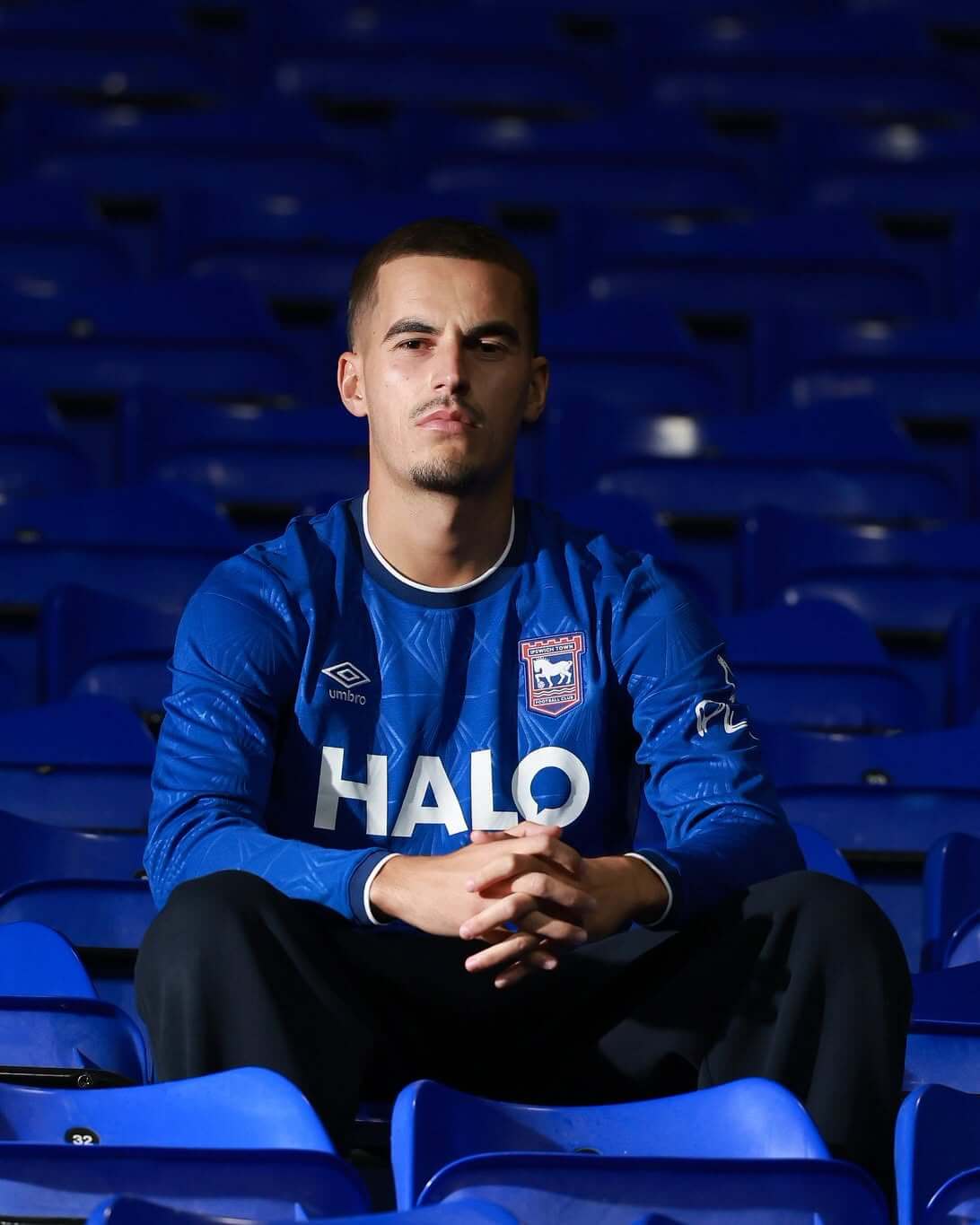 Camisa titular do Ipswich Town 2026-2027 Umbro